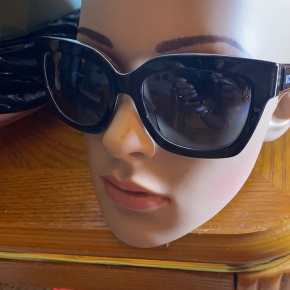 Designer MK sunglasses 2102 Berkshires nwt - Picture 2 of 12